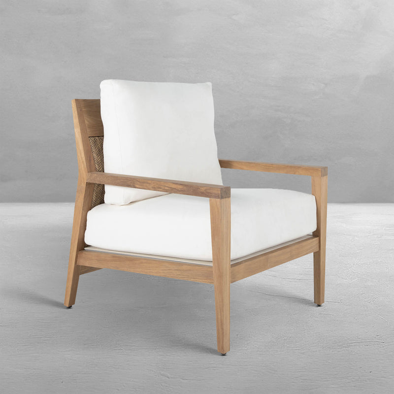 Savannah Resin Wicker Outdoor Teak Lounge Chair